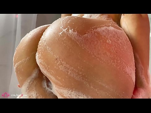 ❤️ Brunette Masturbates Pussy com Vibrador para Orgasmo Intenso no Chuveiro ❤️❌ Sexo superior em nós ❌